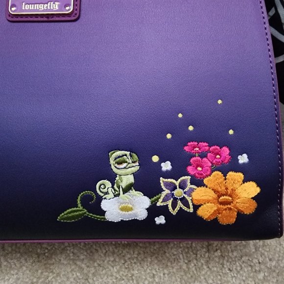 BNWT Tangled Floating Lights Loungefly RARE Crossbody Bag - Picture 2 of 8